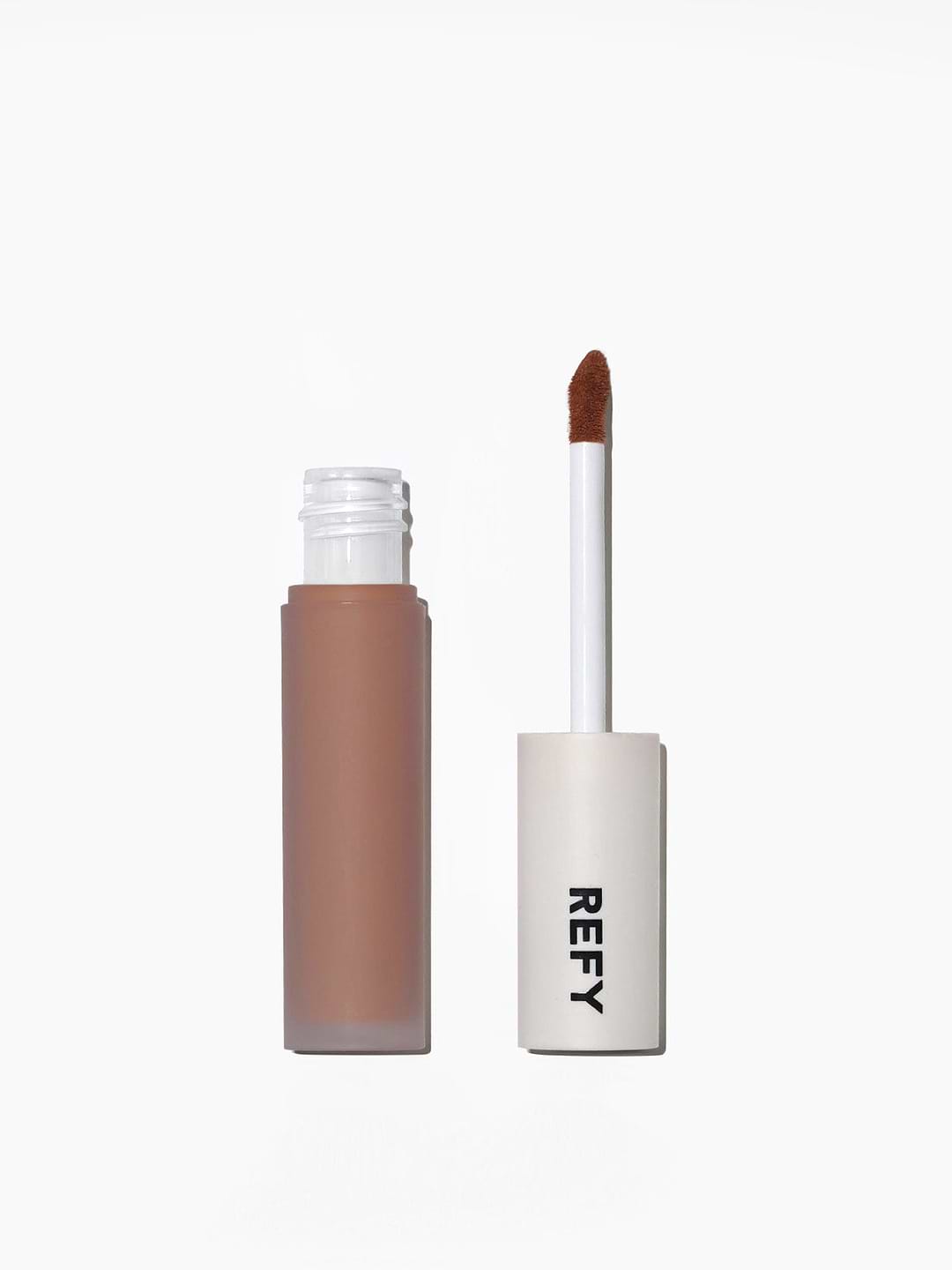 Refy Hydrating serum based brightening concealer