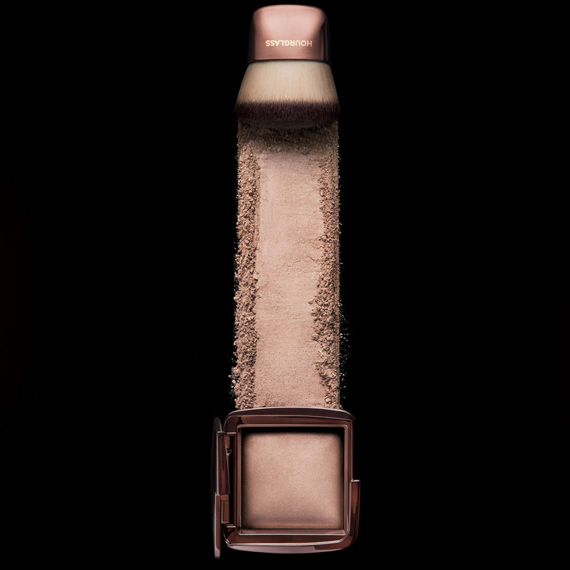 Hourglass Ambient Lighting Finishing Powder