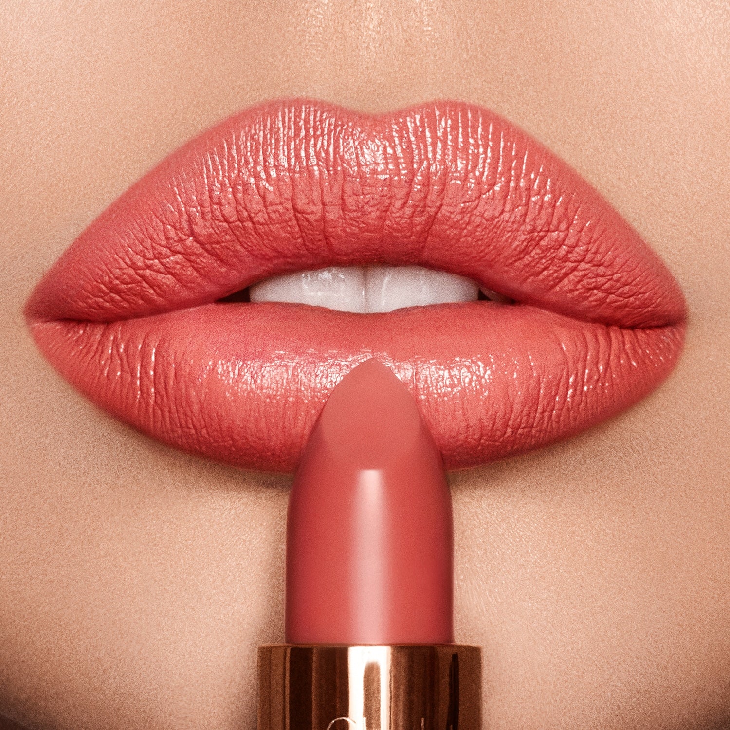 Charlotte Tilbury K.I.S.S.I.N.G Lipstick - Pillow Talk Fair