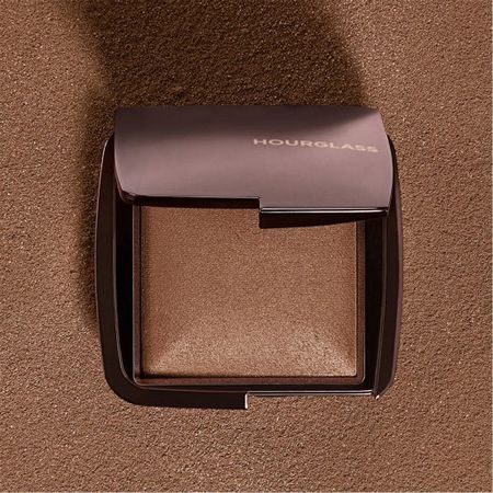 Hourglass Ambient Lighting Powder Transcendent Light