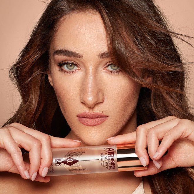 Charlotte Tilbury Airbrush Flawless makiažo fiksavimo purškiklis, 100 ml - GlamoraBeauty