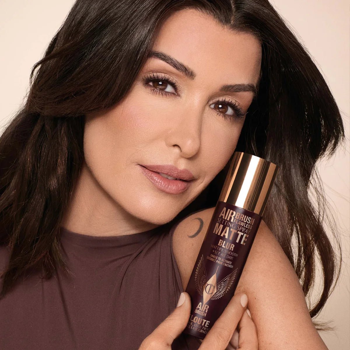 Charlotte Tilbury Airbrush Flawless Matte fiksavimo purškiklis, 100 ml - GlamoraBeauty