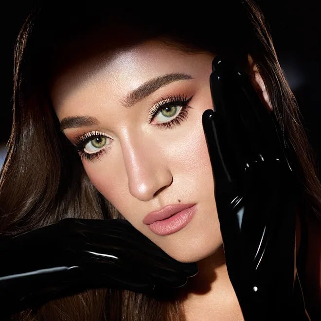 Charlotte Tilbury Bigger Brighter Eyes akių šešėlių paletė - GlamoraBeauty