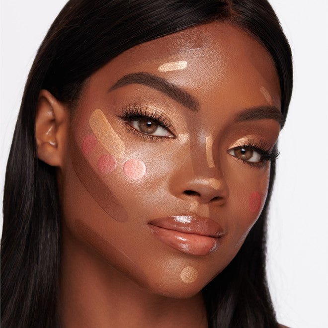 Charlotte Tilbury Hollywood Contour Wand veido kontūravimo priemonė - GlamoraBeauty