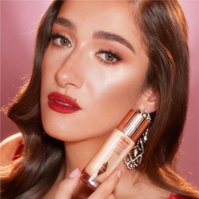 Charlotte Tilbury Hollywood Filter švytėjimo suteikianti makiažo bazė - GlamoraBeauty