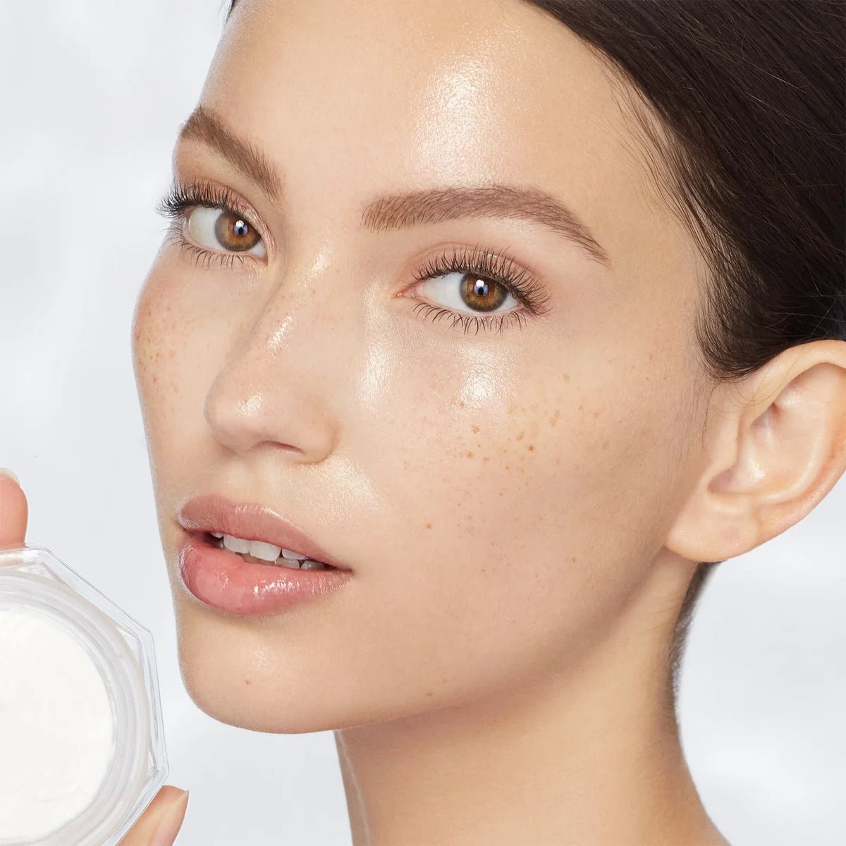 Charlotte Tilbury Magic Cream veido kremas, 15 ml - GlamoraBeauty