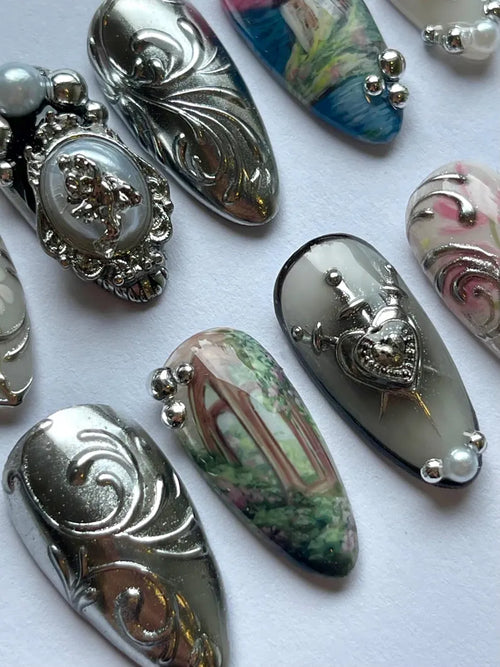 "Knight in shining armor" x Mistnails handmade press on nails