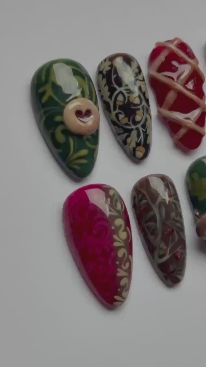 "Roasted acorn autumn" x Mistnails handmade press on nails