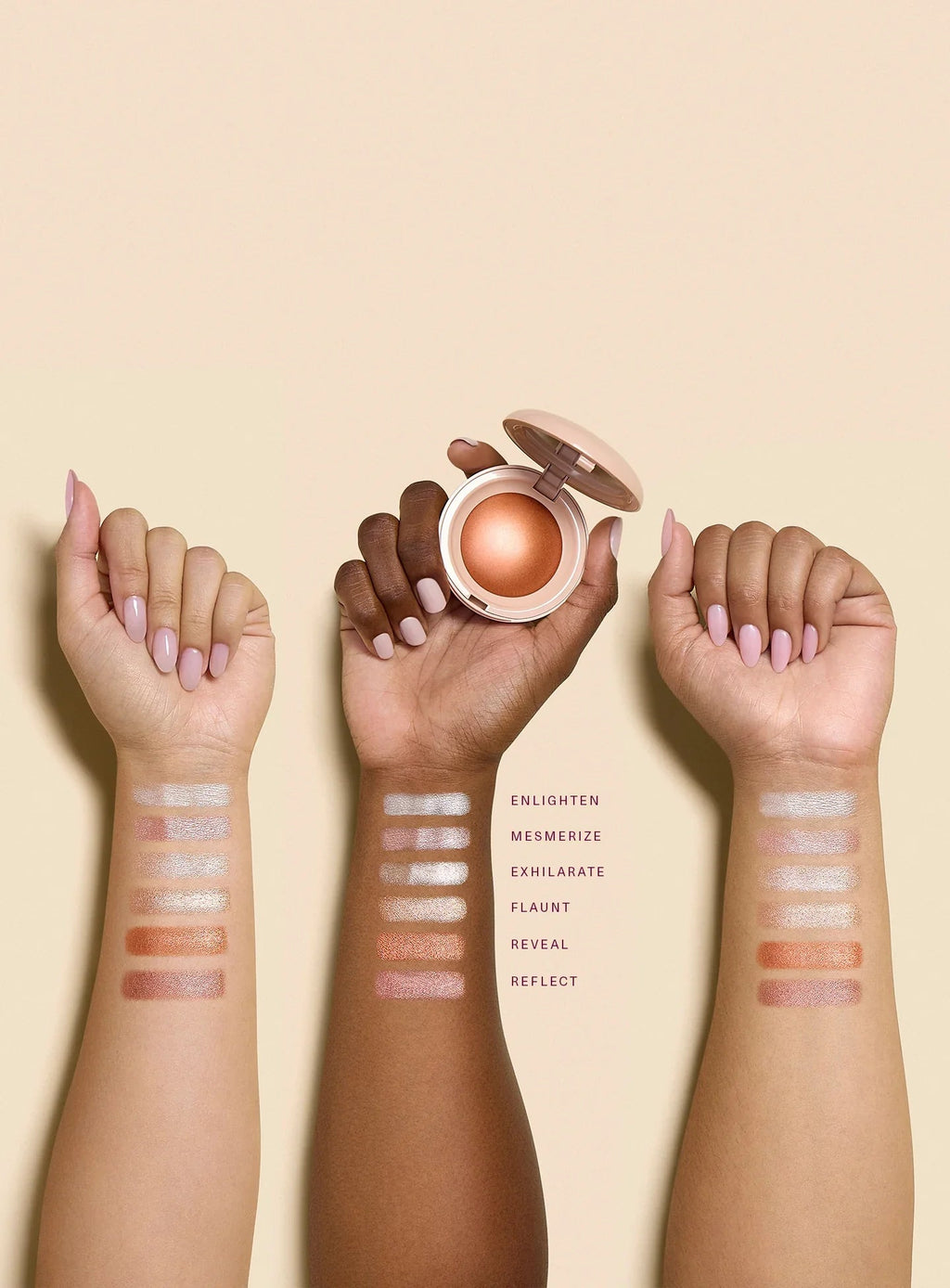 Rare Beauty Positive Light Silky Touch šviesinanti pudra - GlamoraBeauty